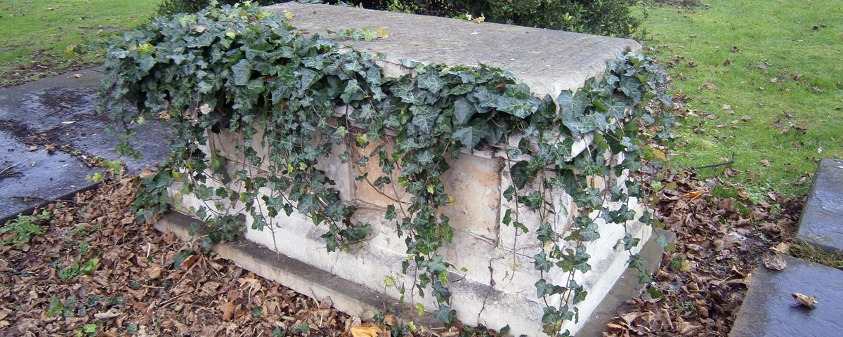Tomb in Great Yarmouth Before Restoration